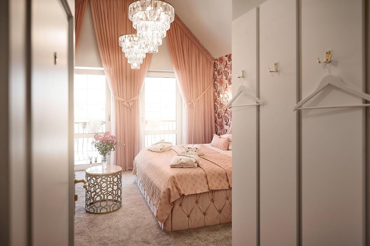 La Rose Residence Mikołajki Esterno foto